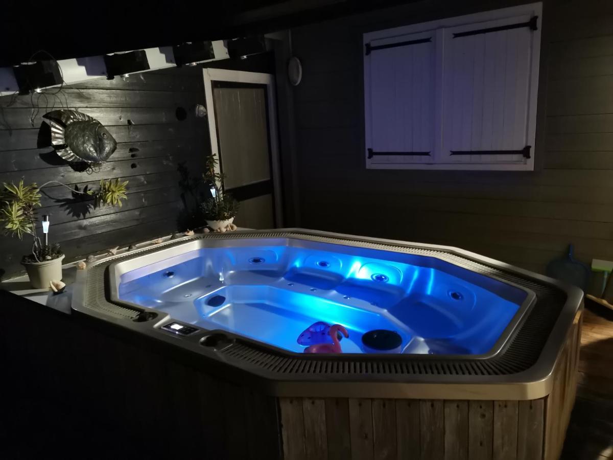 Bungalow La Perle - Jacuzzi - Piscine Сен Франсоа Екстериор снимка